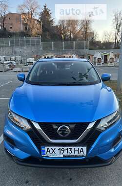 Внедорожник / Кроссовер Nissan Qashqai 2017 в Ужгороде