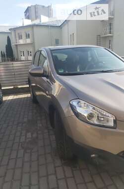 Внедорожник / Кроссовер Nissan Qashqai 2011 в Тернополе