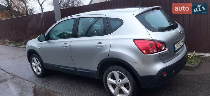 Позашляховик / Кросовер Nissan Qashqai 2009 в Києві