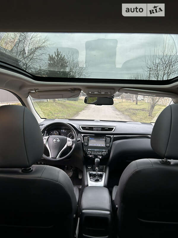 Внедорожник / Кроссовер Nissan Qashqai 2016 в Ивано-Франковске