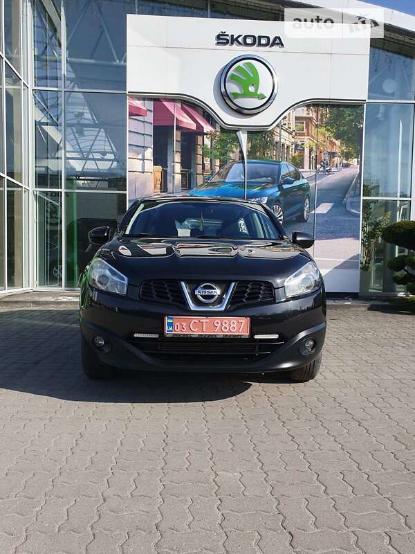 Позашляховик / Кросовер Nissan Qashqai 2013 в Луцьку