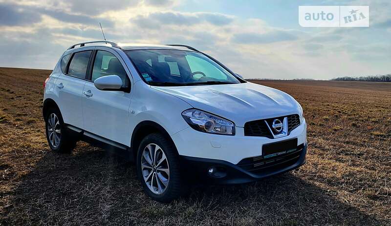 Внедорожник / Кроссовер Nissan Qashqai 2010 в Умани