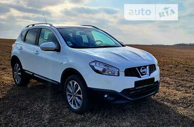 Внедорожник / Кроссовер Nissan Qashqai 2010 в Умани