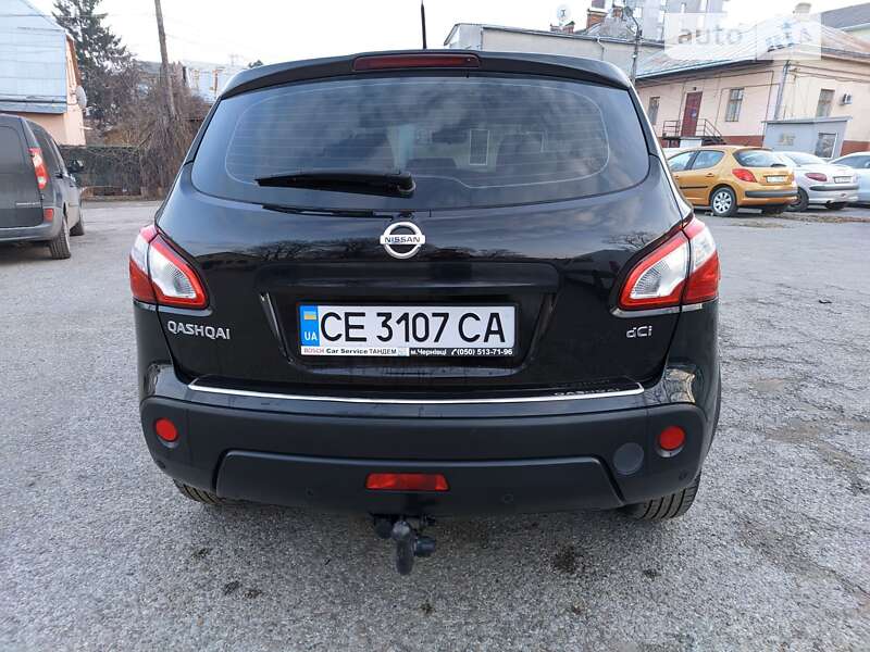 Внедорожник / Кроссовер Nissan Qashqai 2011 в Черновцах