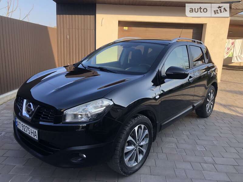 Внедорожник / Кроссовер Nissan Qashqai 2010 в Ивано-Франковске