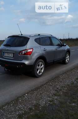 Позашляховик / Кросовер Nissan Qashqai 2010 в Стрию