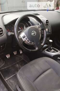 Позашляховик / Кросовер Nissan Qashqai 2010 в Стрию