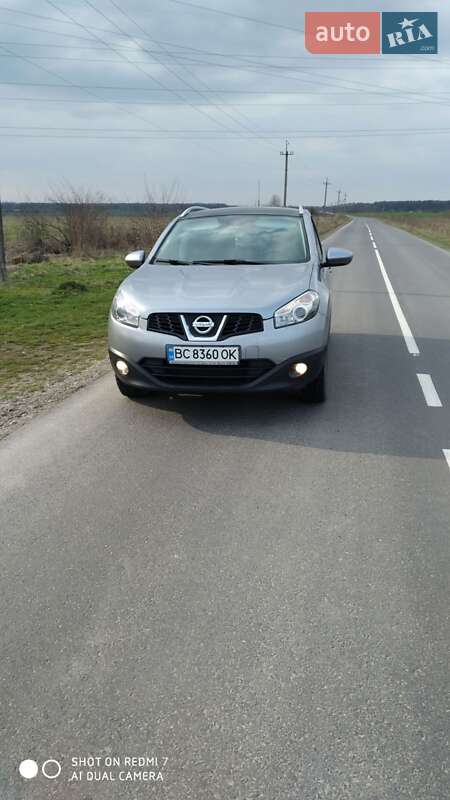 Позашляховик / Кросовер Nissan Qashqai 2010 в Стрию