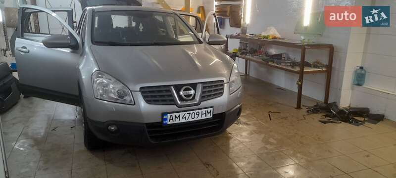 Внедорожник / Кроссовер Nissan Qashqai 2009 в Житомире