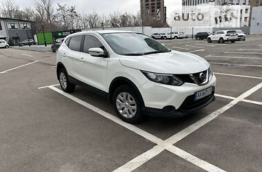 Внедорожник / Кроссовер Nissan Qashqai 2015 в Киеве