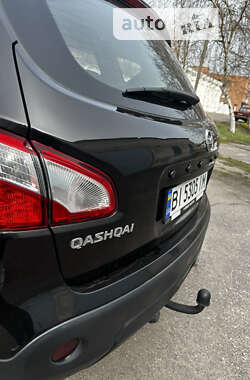Позашляховик / Кросовер Nissan Qashqai 2011 в Полтаві
