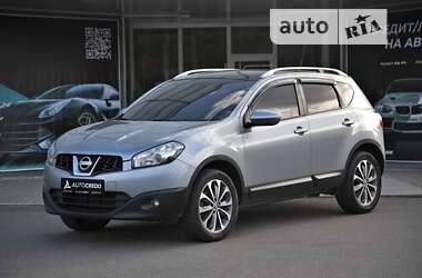 Позашляховик / Кросовер Nissan Qashqai 2010 в Харкові