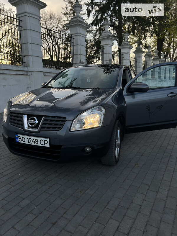 Позашляховик / Кросовер Nissan Qashqai 2008 в Тернополі