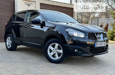 Позашляховик / Кросовер Nissan Qashqai 2010 в Одесі