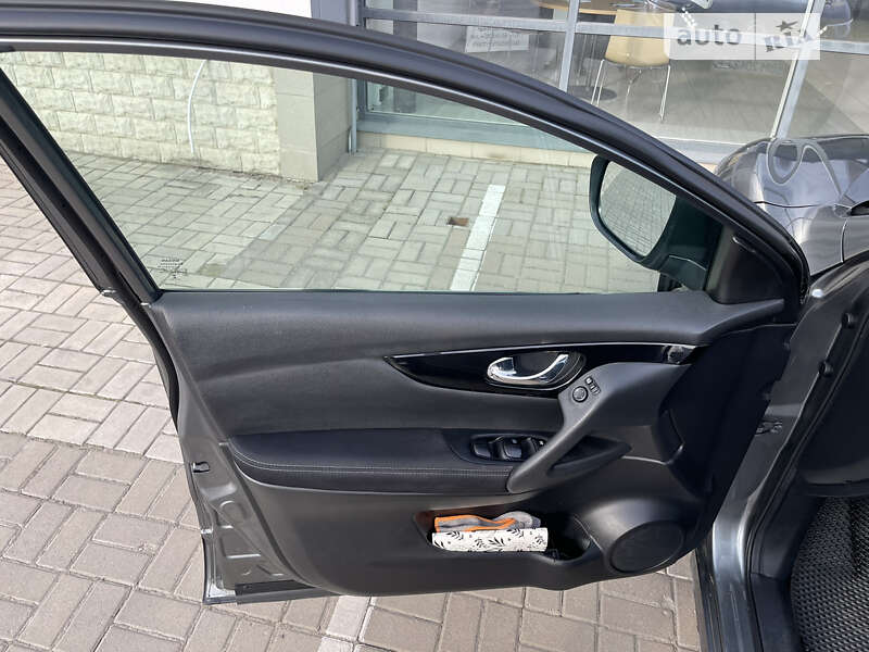 Позашляховик / Кросовер Nissan Qashqai 2017 в Києві фото 13 Позашляховик / Кросовер Nissan Qashqai 2017 в Києві