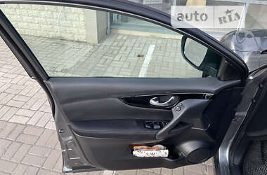 Внедорожник / Кроссовер Nissan Qashqai 2017 в 