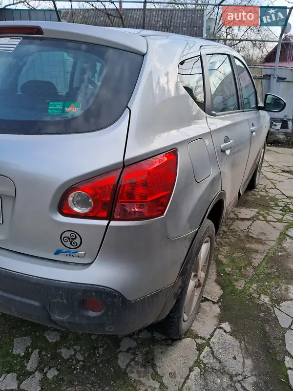 Внедорожник / Кроссовер Nissan Qashqai 2009 в 