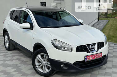 Позашляховик / Кросовер Nissan Qashqai 2010 в Трускавці