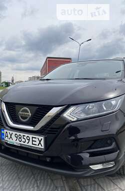 Позашляховик / Кросовер Nissan Qashqai 2017 в Львові