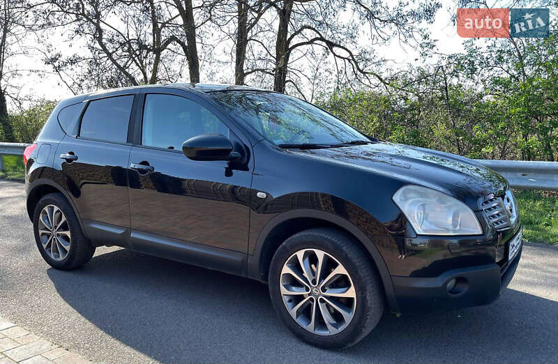 Позашляховик / Кросовер Nissan Qashqai 2009 в Рівному