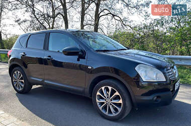 Внедорожник / Кроссовер Nissan Qashqai 2009 в 