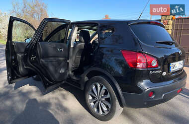 Внедорожник / Кроссовер Nissan Qashqai 2009 в 