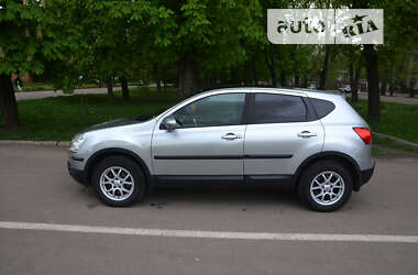 Внедорожник / Кроссовер Nissan Qashqai 2009 в Ромнах