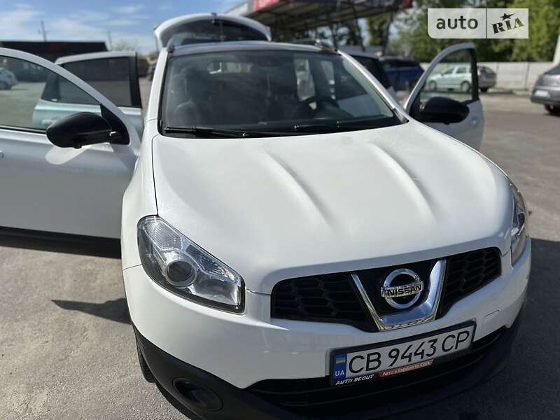 Внедорожник / Кроссовер Nissan Qashqai 2013 в Чернигове