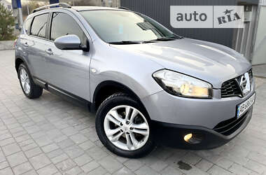 Внедорожник / Кроссовер Nissan Qashqai 2013 в Каменец-Подольском