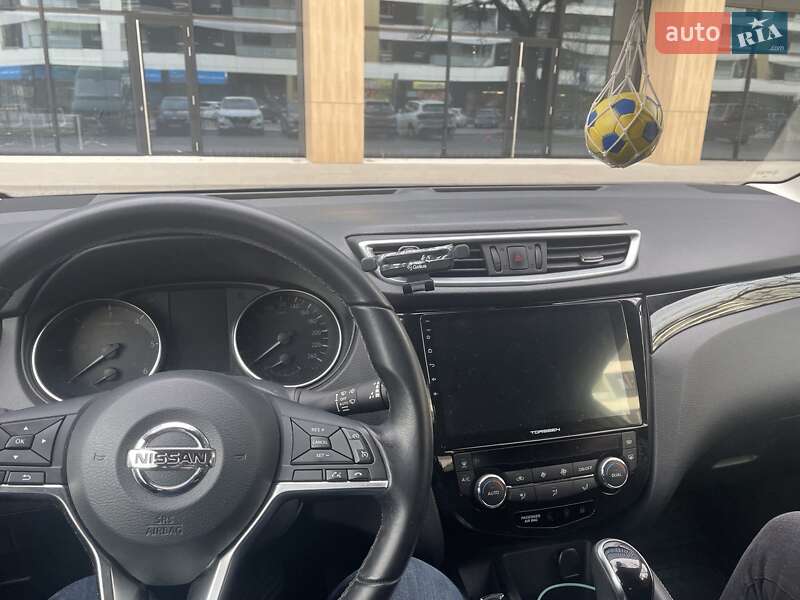 Позашляховик / Кросовер Nissan Qashqai 2020 в Києві