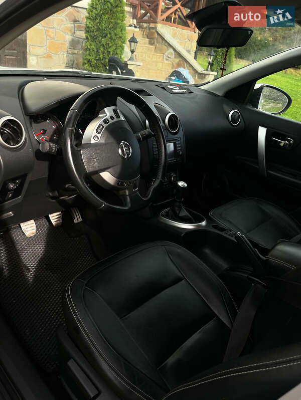 Внедорожник / Кроссовер Nissan Qashqai 2010 в Косове