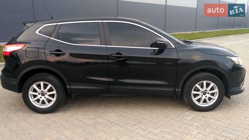 Внедорожник / Кроссовер Nissan Qashqai 2014 в Ивано-Франковске