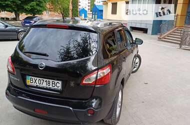 Внедорожник / Кроссовер Nissan Qashqai 2010 в Каменец-Подольском