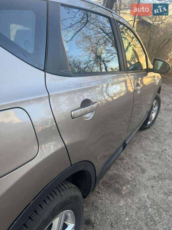 Позашляховик / Кросовер Nissan Qashqai 2009 в Львові