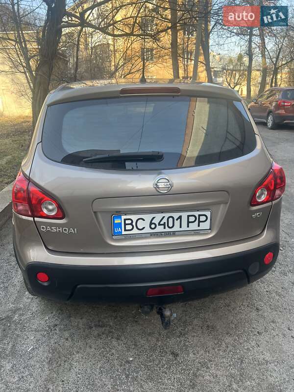 Позашляховик / Кросовер Nissan Qashqai 2009 в Львові