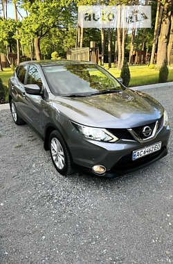 Внедорожник / Кроссовер Nissan Qashqai 2015 в Славуте