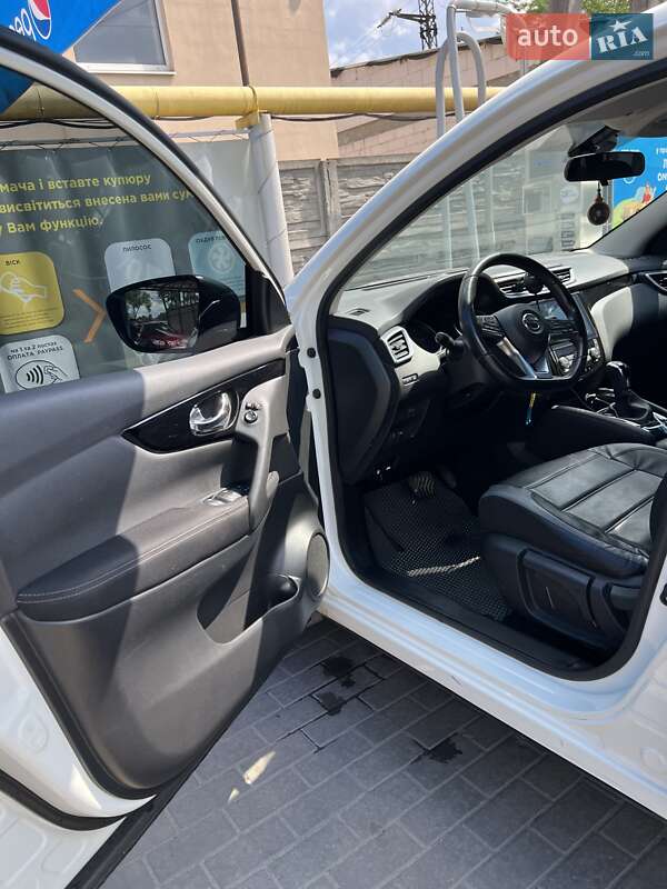 Внедорожник / Кроссовер Nissan Qashqai 2019 в Днепре