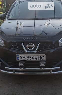 Позашляховик / Кросовер Nissan Qashqai 2012 в Захарівці