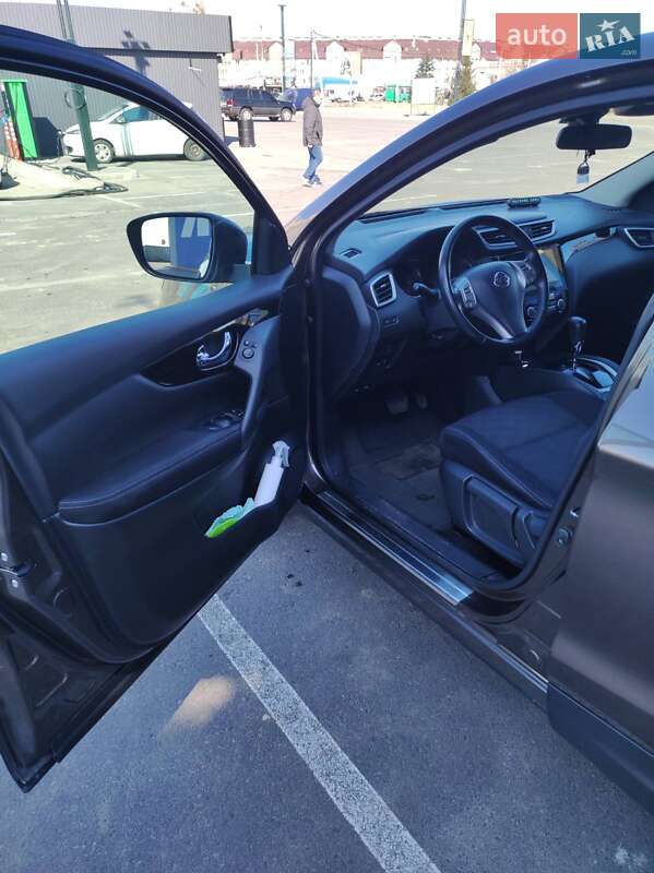 Внедорожник / Кроссовер Nissan Qashqai 2017 в Софиевской Борщаговке