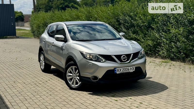 Внедорожник / Кроссовер Nissan Qashqai 2014 в Харькове