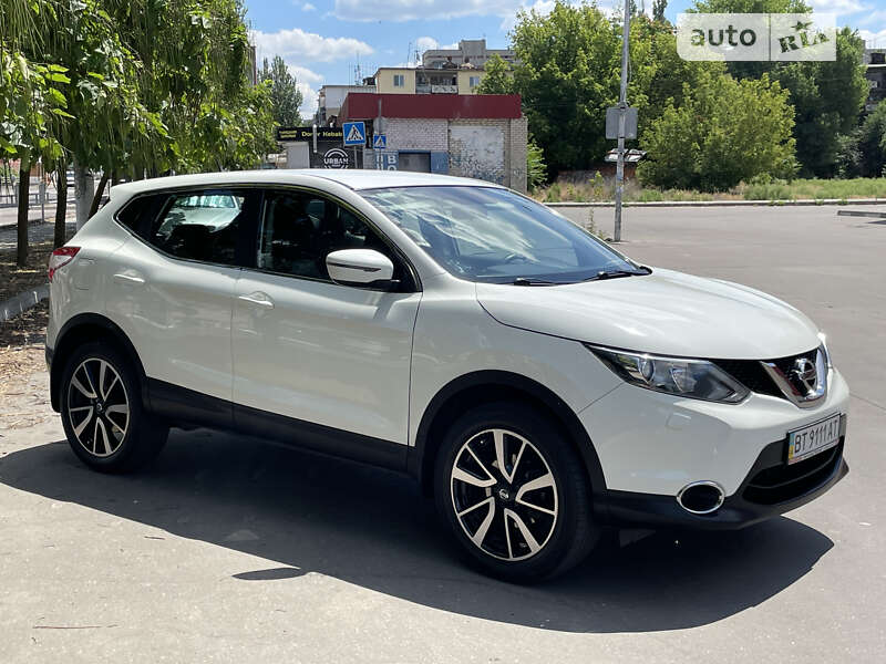 Позашляховик / Кросовер Nissan Qashqai 2015 в Одесі