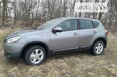 Позашляховик / Кросовер Nissan Qashqai 2011 в Чернігові