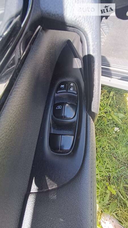 Внедорожник / Кроссовер Nissan Qashqai 2014 в Казатине