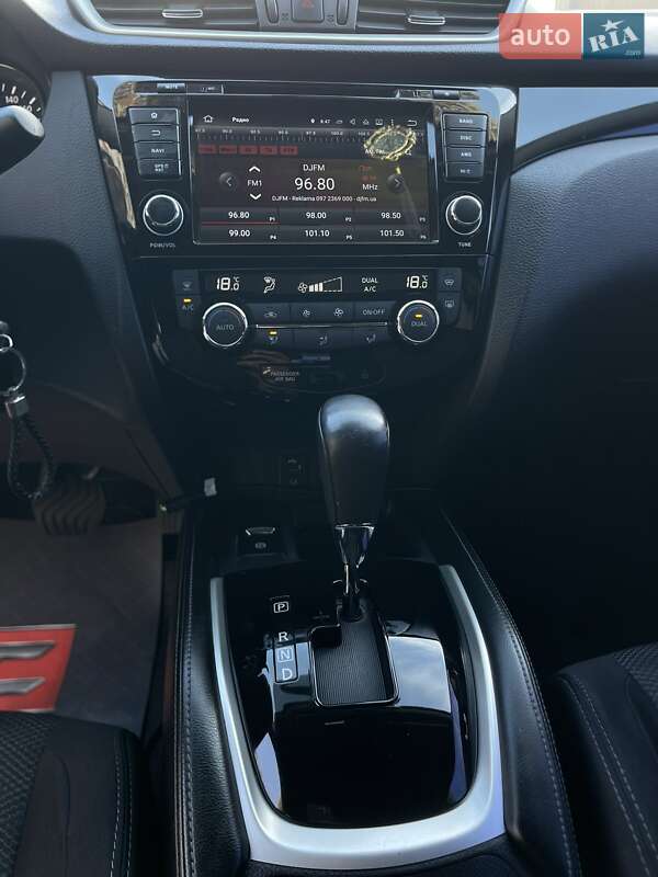 Внедорожник / Кроссовер Nissan Qashqai 2016 в Софиевской Борщаговке