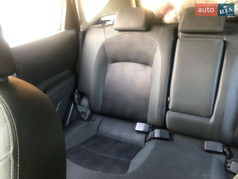Позашляховик / Кросовер Nissan Qashqai 2013 в Черкасах фото 5 Позашляховик / Кросовер Nissan Qashqai 2013 в Черкасах