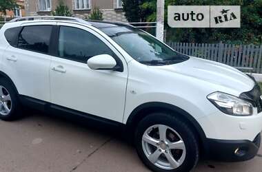 Внедорожник / Кроссовер Nissan Qashqai 2010 в Демидовке