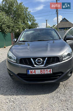 Внедорожник / Кроссовер Nissan Qashqai 2013 в 