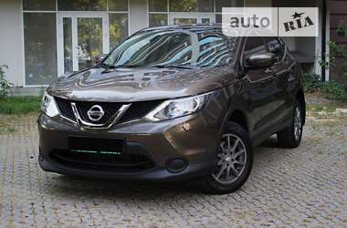 Внедорожник / Кроссовер Nissan Qashqai 2015 в Харькове