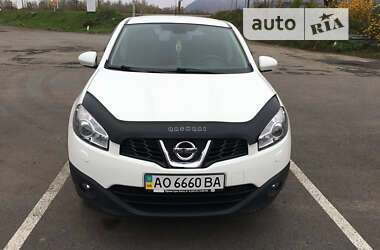 Внедорожник / Кроссовер Nissan Qashqai 2010 в Хусте