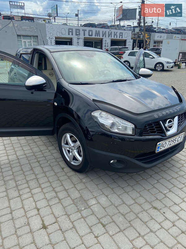 Внедорожник / Кроссовер Nissan Qashqai 2011 в Залещиках